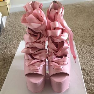 Shoes new never worn