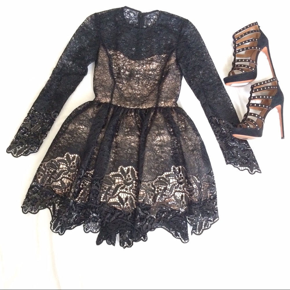 ⛔️SOLD⛔️ ALEXIS Malin Lace-A-Line Skirt NWT