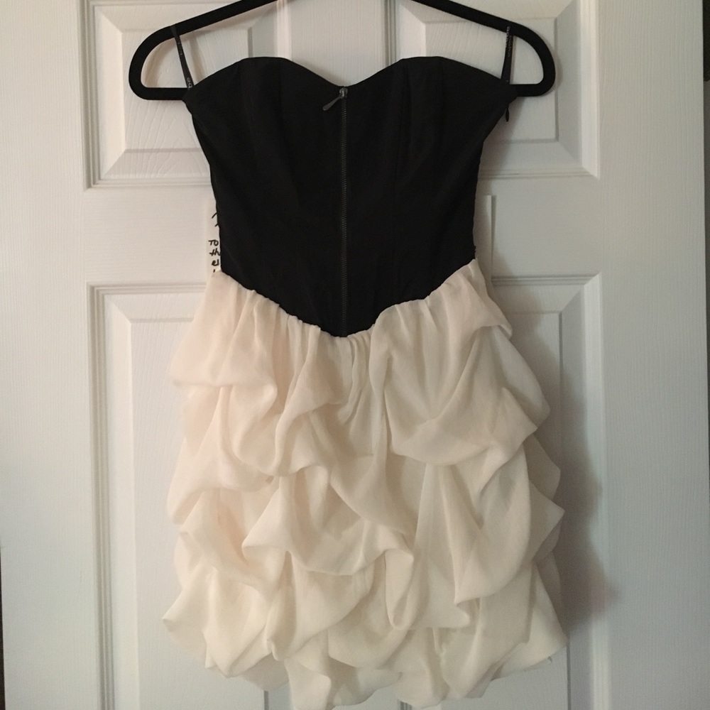 Women's bebe sweetheart top dress