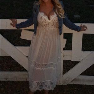 White lace dress