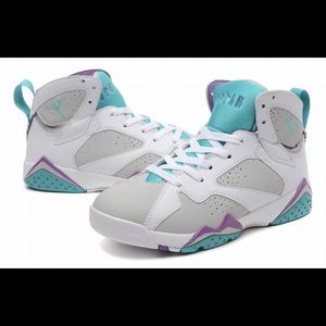 Meet your Posher, Shatyra