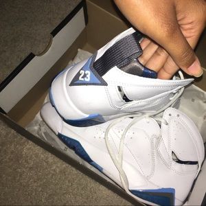 Air Jordan 7 retro size 6Y (boys)