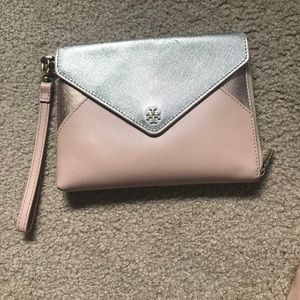 Tory burch clutch