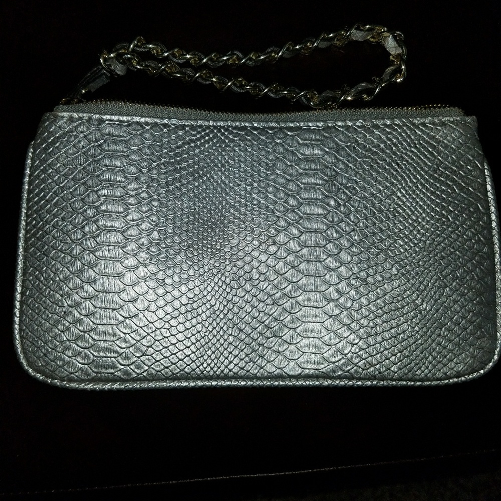 Wristlet - Picture 2 of 4