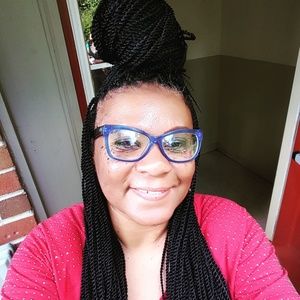 Meet your Posher, Francesca