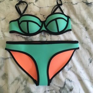 Triangl bikini