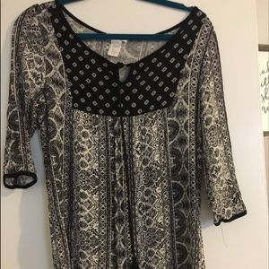 Black and white long top