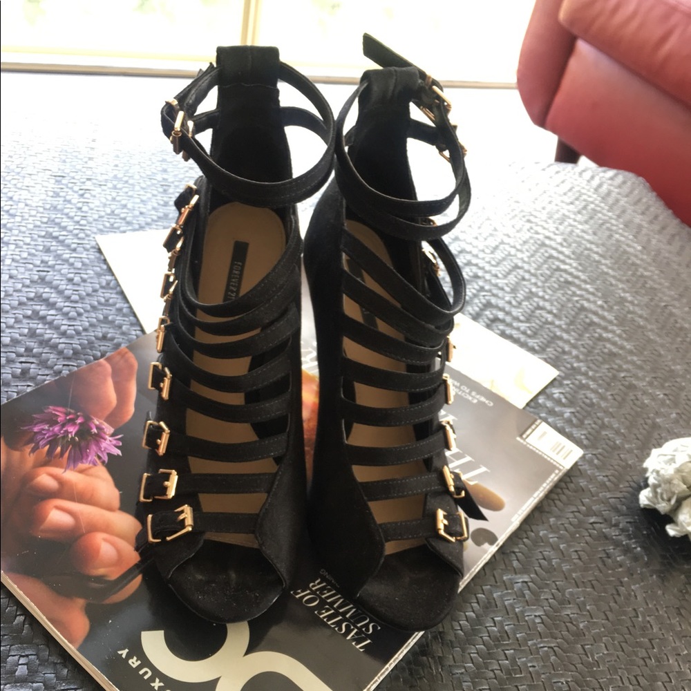 Buckle Strap wedges