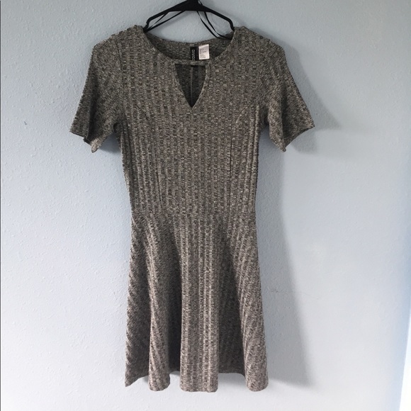 H&M Dresses & Skirts - dress