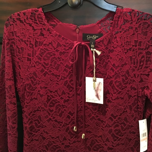 Lace Shift Dress - Picture 5 of 5