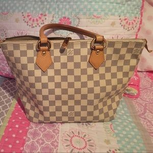 Autentic 100% Louis Vuitton Damier Saleya Pm