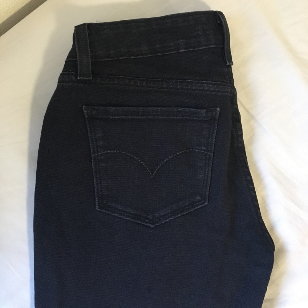 Skinny black jeans
