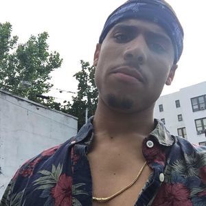 Meet your Posher, Izzy