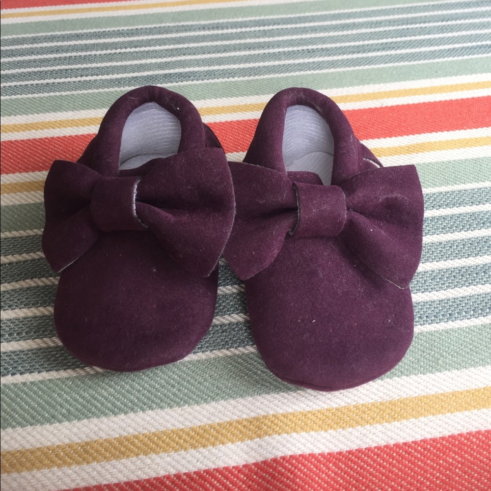 EUC Plum Suede Baby Moccasins