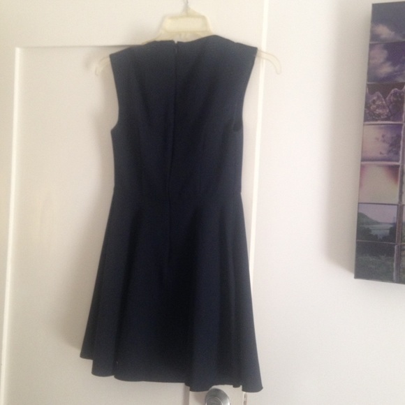 French Connection Feather Ruth Fit-And-Flare Dress - Picture 5 of 8