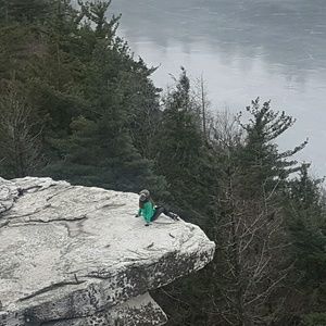 Meet your Posher, Selena