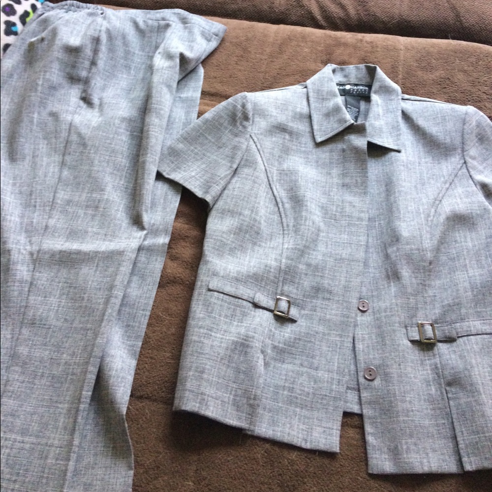 *SAG HARBOR*WOMENS-SUIT~SIZE:6P~GREAT CONDITION!