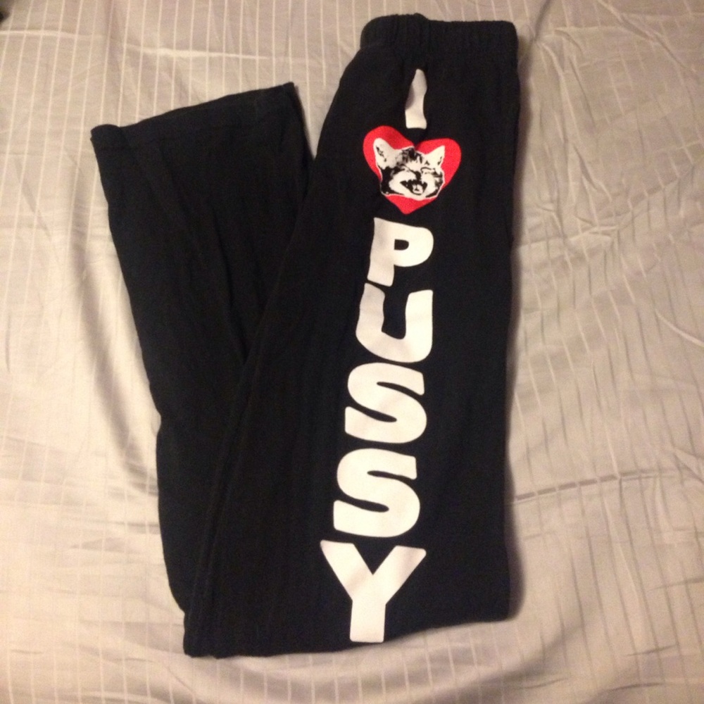 1 <3 Pussy pajama pants