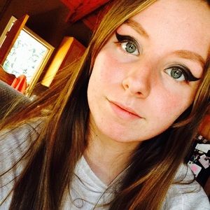 Meet your Posher, Jade