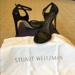 Stuart Weitzman Peppy Nero Mini Lizard Pumps!