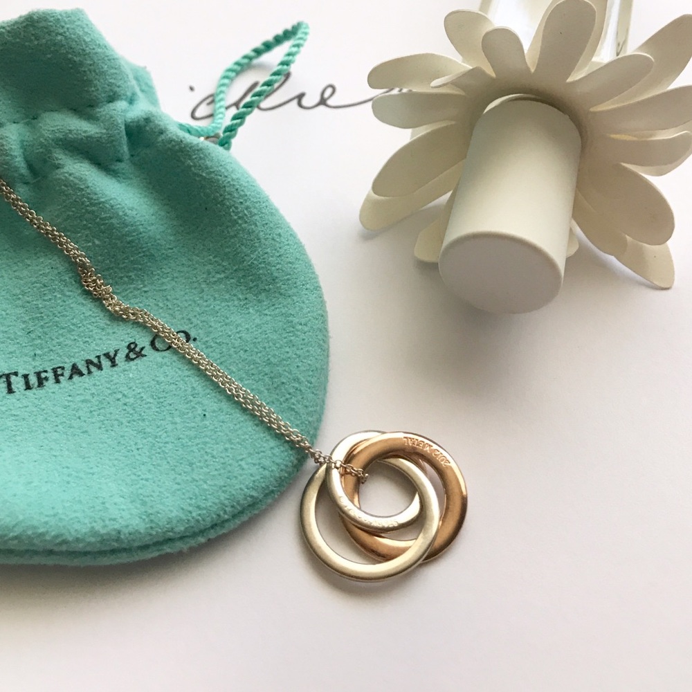 💕PM EDITOR PICK💕Tiffany &Co anniversary necklace