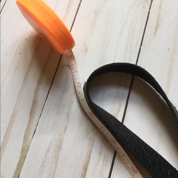 Vintage leather cross body - Picture 5 of 6