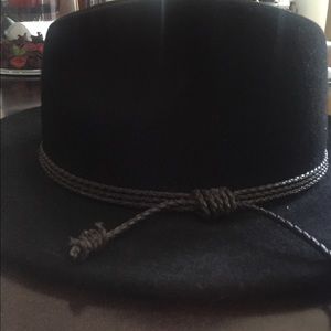 olive & pique black hipster hat