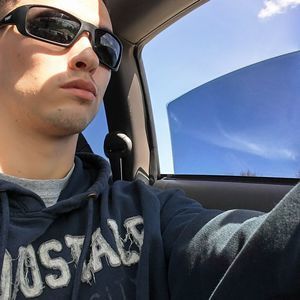 Meet your Posher, Bradley