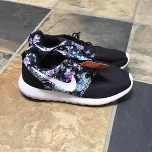 Nike Roshe Shoes with Floral Print