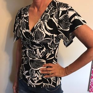 Tropical black and white top with cut out back