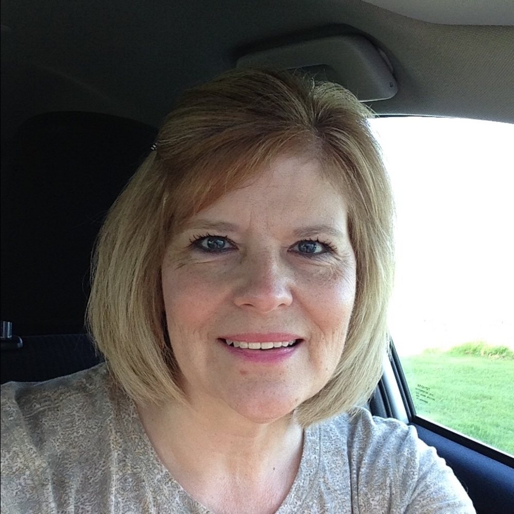 Meet your Posher, Denise
