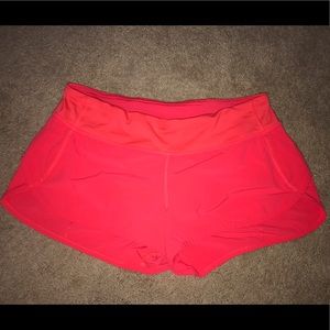 Lululemon Speed Shorts 2.5 inseam - Bright Coral