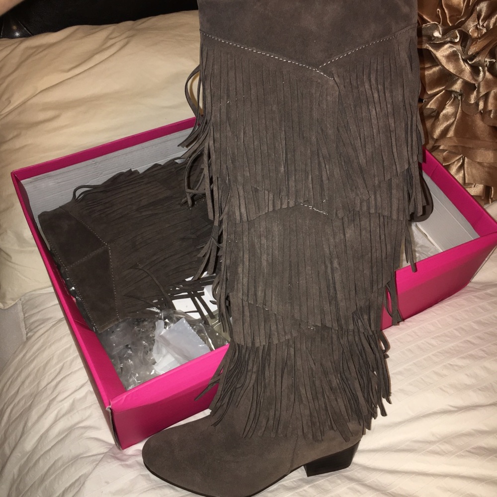 Tall Fringed Boots 🍁