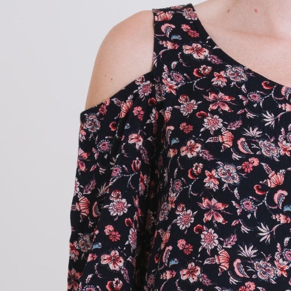 🌹 Charlotte Navy Top - Picture 2 of 3