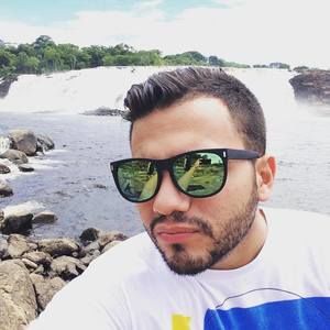 Meet your Posher, Diego