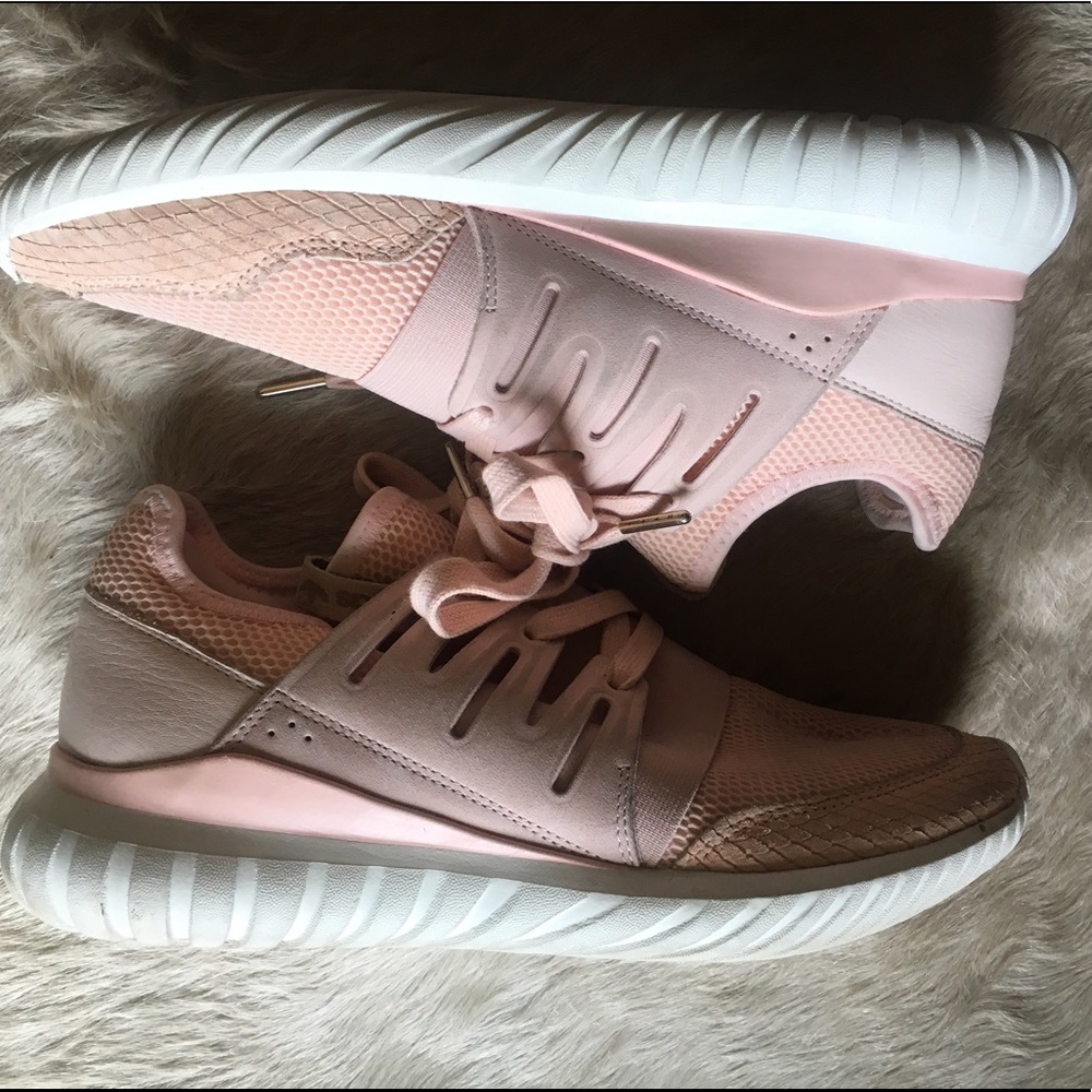 Adidas Tubulars size 9