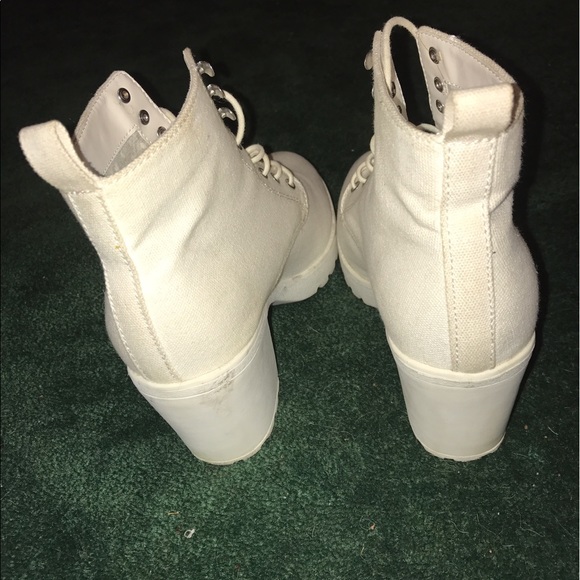 Women's boots - Picture 3 of 3