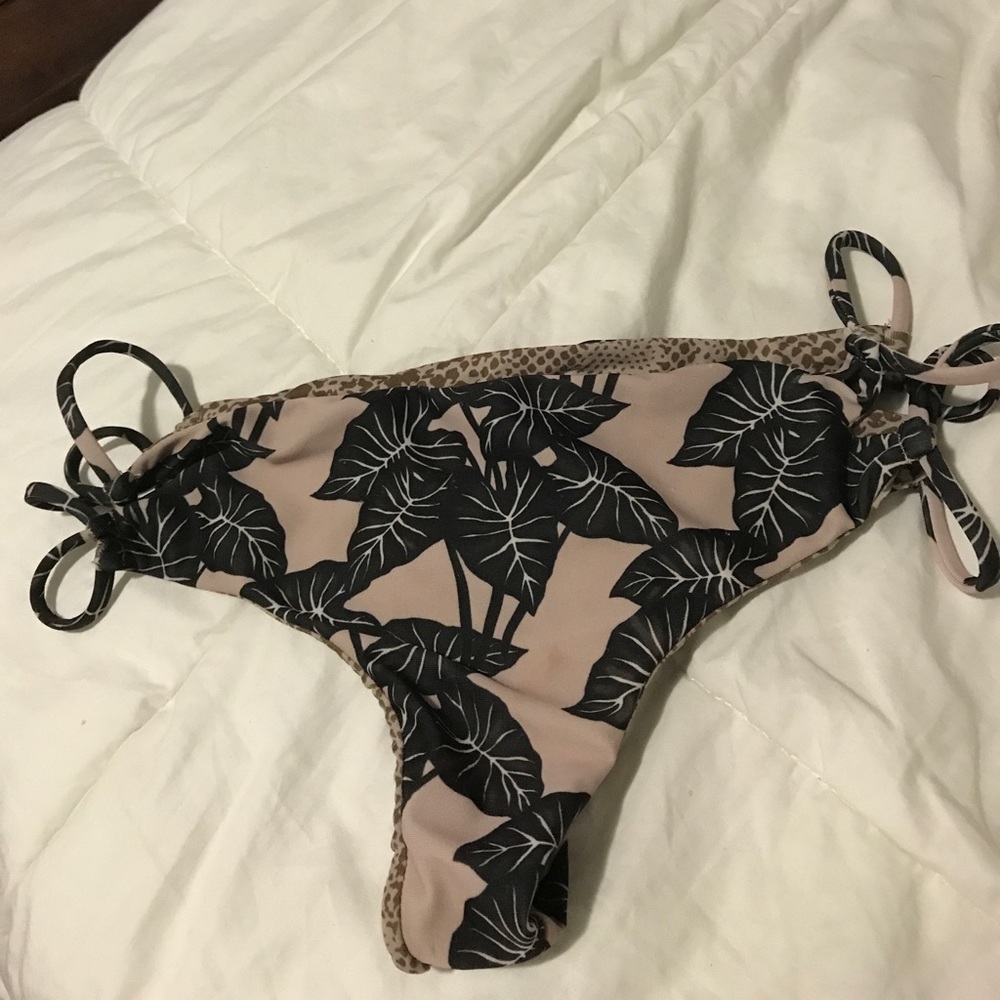 ❌SOLD❌ACACIA kauai bottoms elephant 🅿️🅿️ only