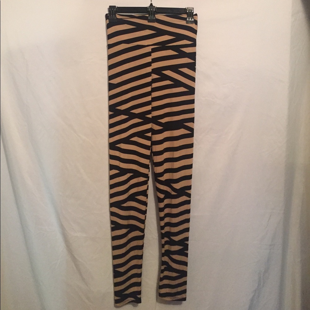 Black and Khaki/Gold leggings