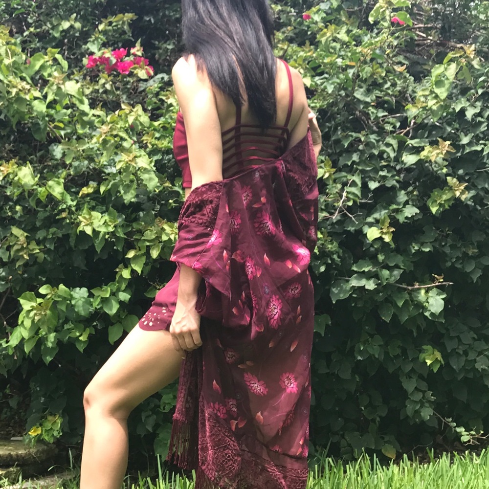 Burgundy outfit