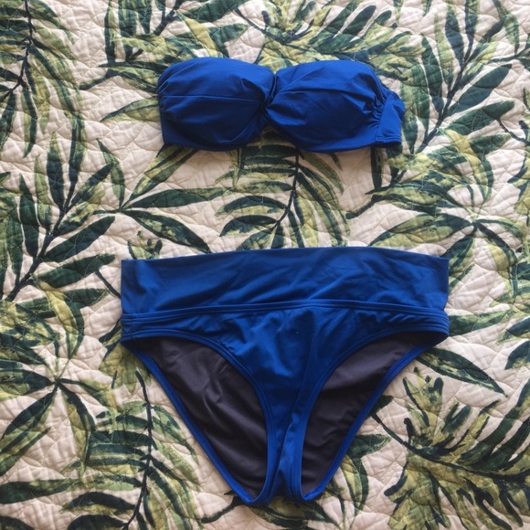 Deep Blue VS bikini - Picture 1 of 5