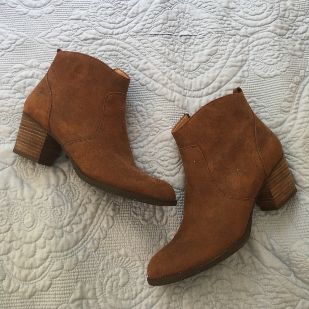heeled booties!