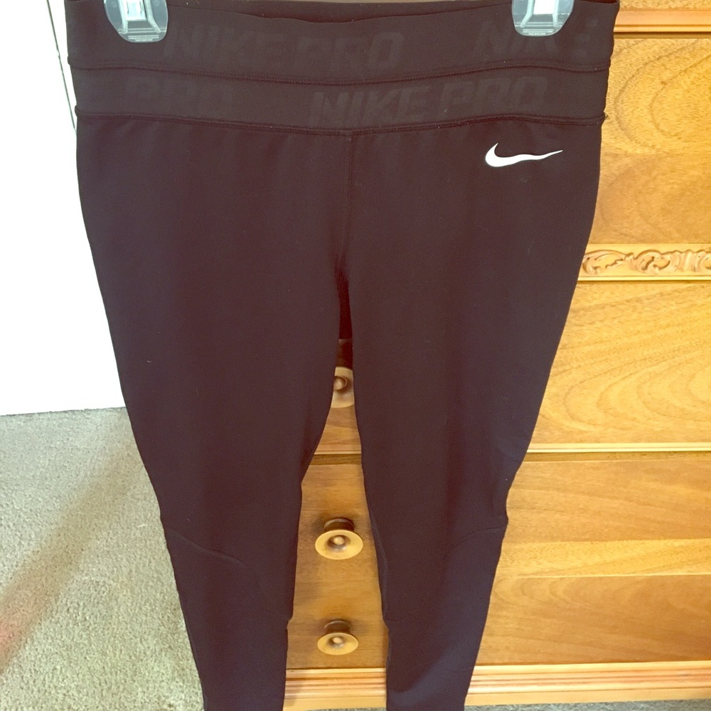 Black Nike medium-weight running tights