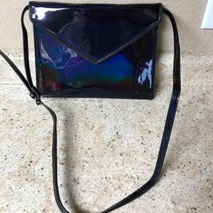 Black holographic purse