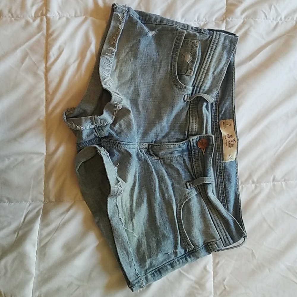Jean hollister  shorts