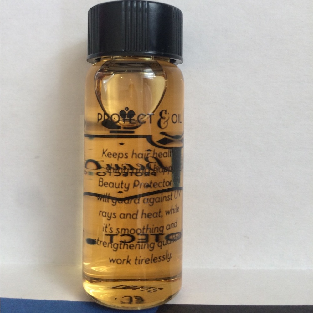 New beauty protector oil for hair