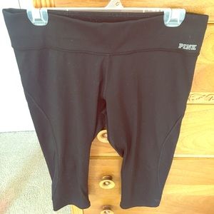 Black VS Pink cropped yoga/workout pants