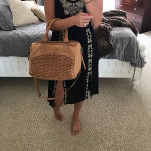 Day & Mood bag with hand and shoulder strap