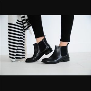 Clarks leather Chelsea boot, 'Pita Sedona' sz 7