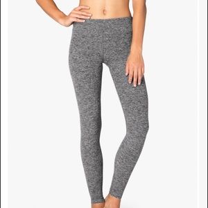 Beyond Yoga Essential Leggings in Spacedye (b/w)